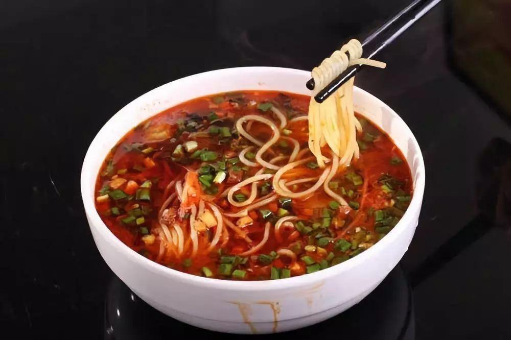 吃完天水麻辣燙？下一站，慶陽饸饹面！