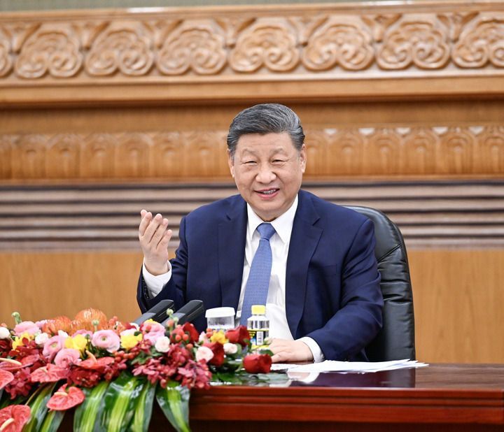 一見·通過這場(chǎng)會(huì)見，讀懂中國(guó)何以被視為“確定性的綠洲”