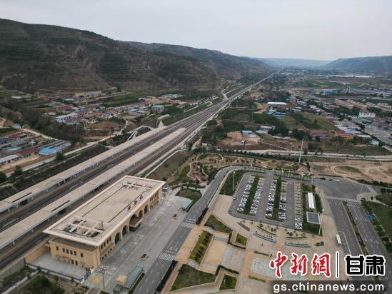 走進銀西高鐵環(huán)縣站：黃土塬上的文化符號
